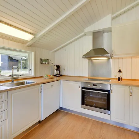 Darina - 1-5km From The Sea By Interhome *