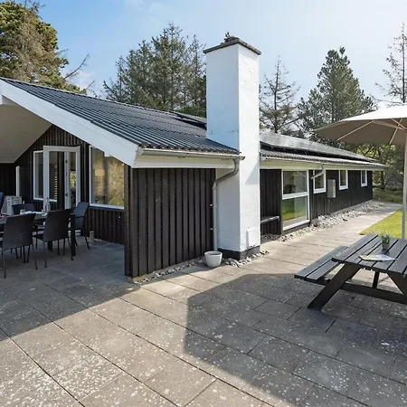 Darina - 1-5km From The Sea By Interhome Blavand