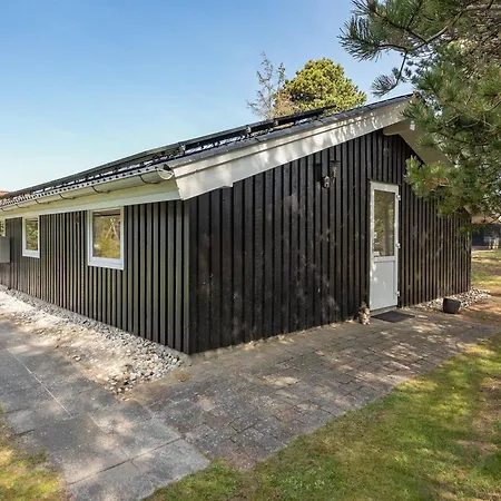 Semesterbostad Darina - 1-5km From The Sea By Interhome Blåvand