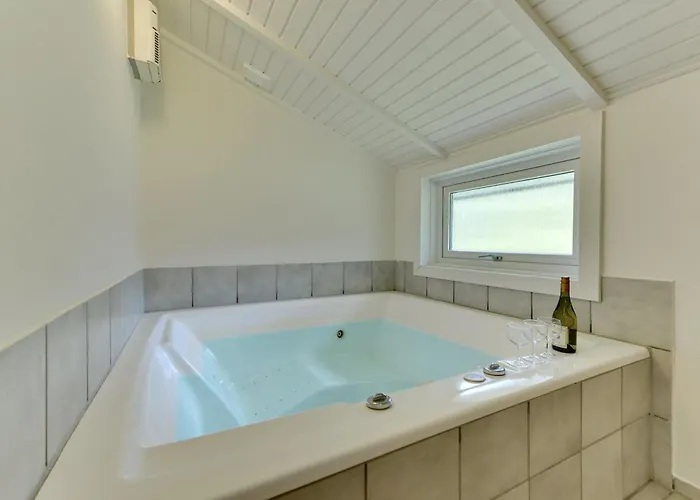 בית נופש Darina - 1-5km From The Sea By Interhome